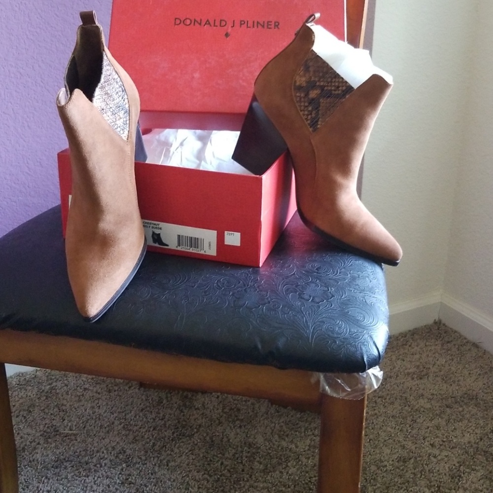 Donald J Filner Ankle boots